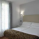 Konukevi Casual Gurea 2*