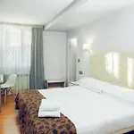 Konukevi Casual Gurea 2*