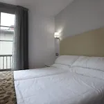 Konukevi Casual Gurea 2*