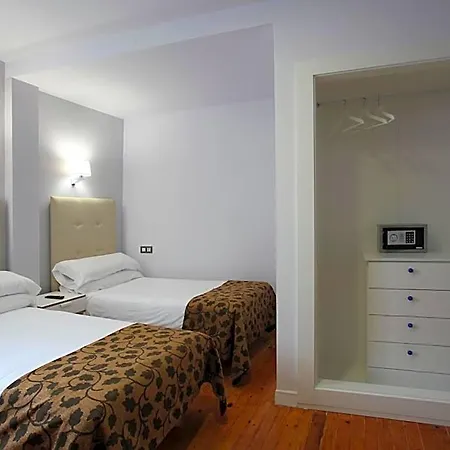 Casual Gurea Guest house
